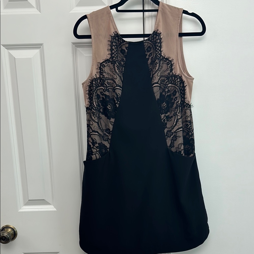 Gianni Bini Black and Tan Lace Dress